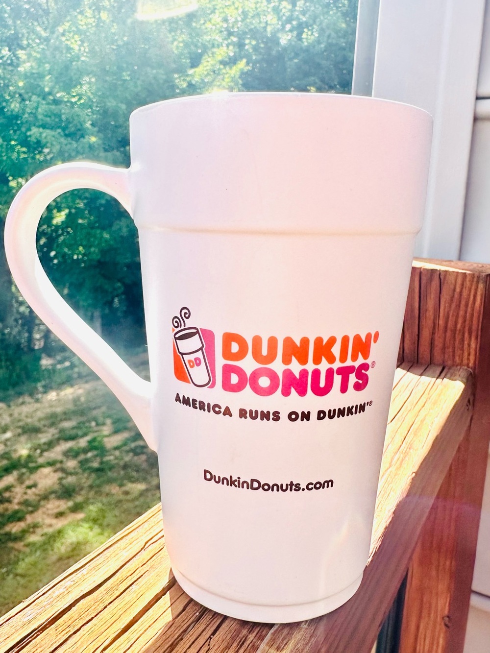 Dunkin' Donuts Coffee Mug 16oz. "America Runs On Dunkin'